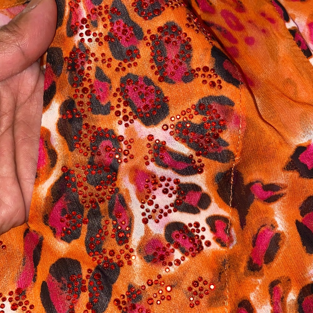 Cover up - Picture 3 of 5